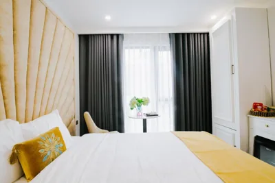 Deluxe Queen Room — Royal Lotus Hotel